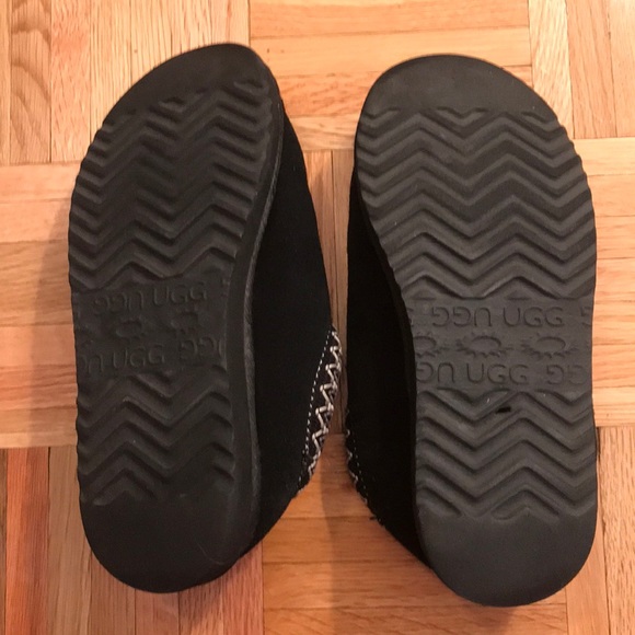 Ugg Slip On Slippers Black Size 8 - Picture 6 of 6